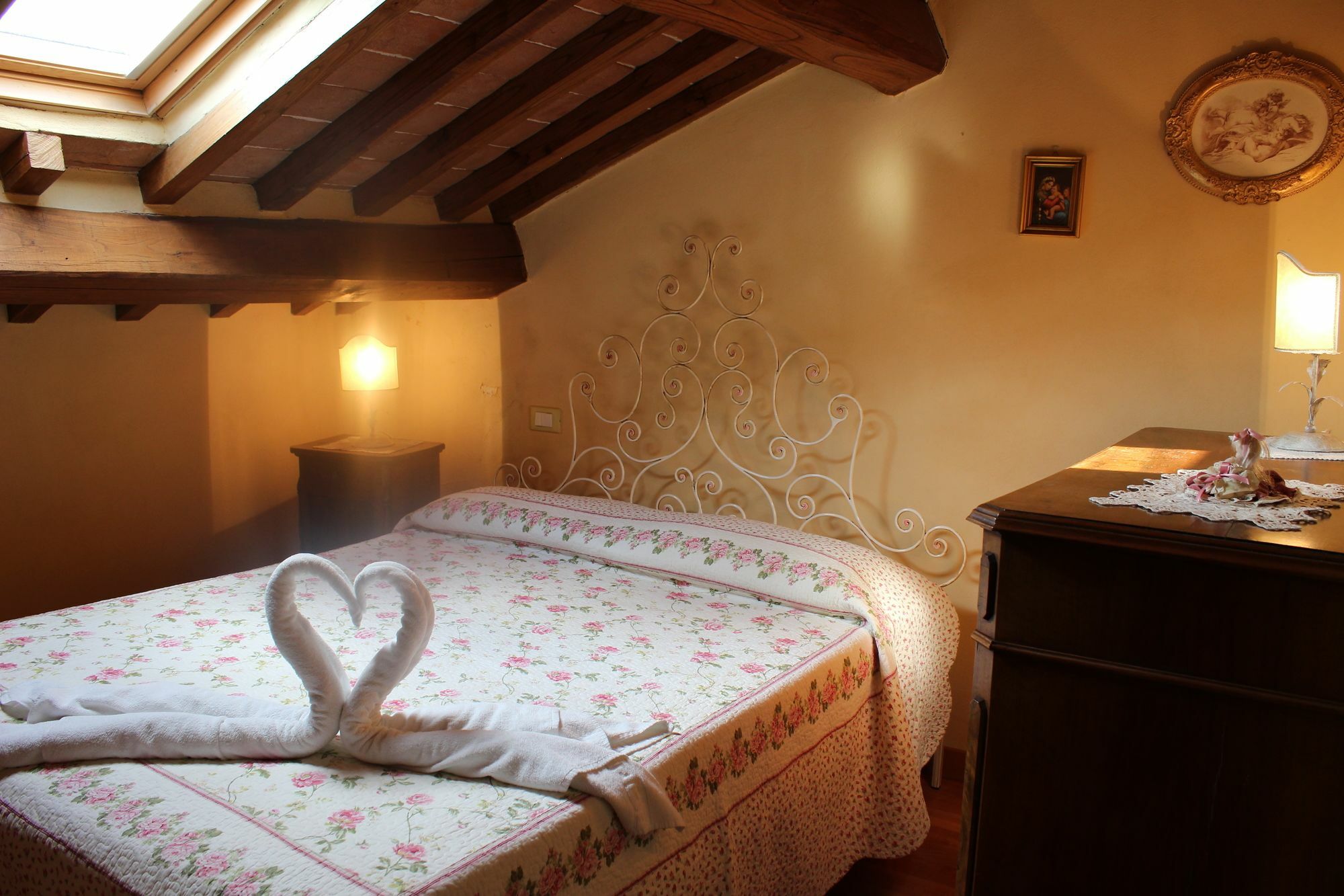 Casa Ambra Aparthotel Cortona Kültér fotó